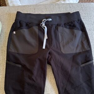Figs Women’s Black and Gray Joggers